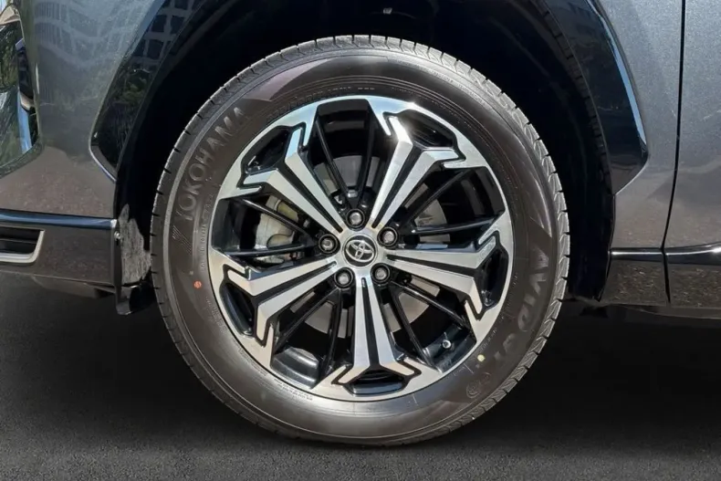 Toyota RAV4 din 2025 cu 4.100 km - oferta TOY228218 - foto 7