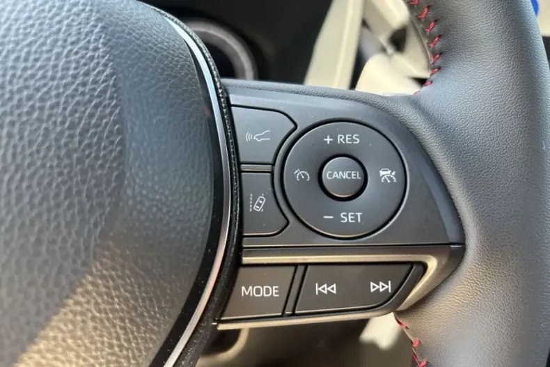 Toyota RAV4 din 2025 cu 4.100 km - oferta TOY228218 - foto 21
