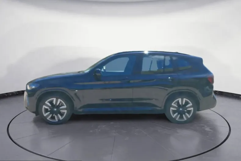 BMW iX3 (Seria X) din 2023 cu 38.943 km - oferta BMW228220 - foto 4
