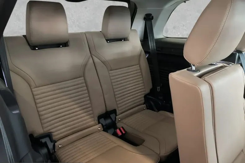 Land Rover Discovery din 2025 cu 16.000 km - oferta LAN228221 - foto 16