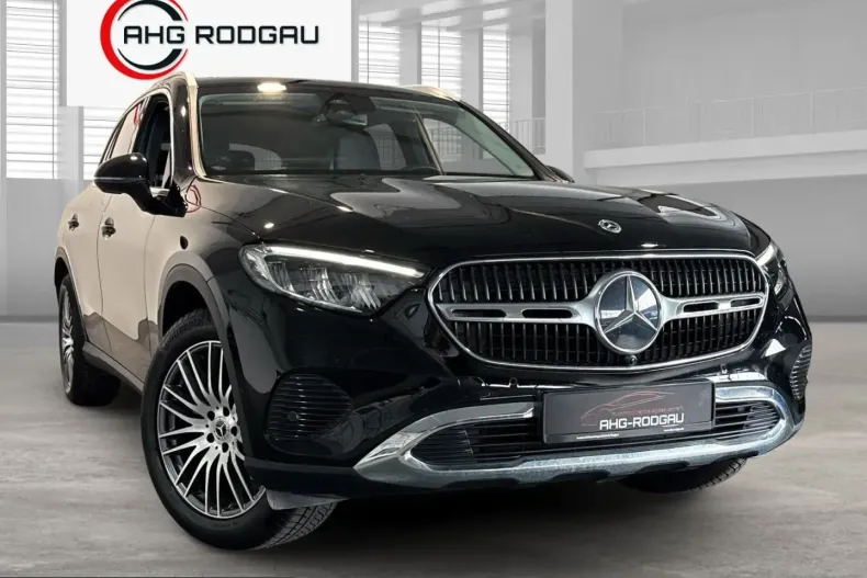 Mercedes-Benz GLC 200 (Clasa GLC) din 2023 cu 29.752 km - oferta MER228223 - foto 1