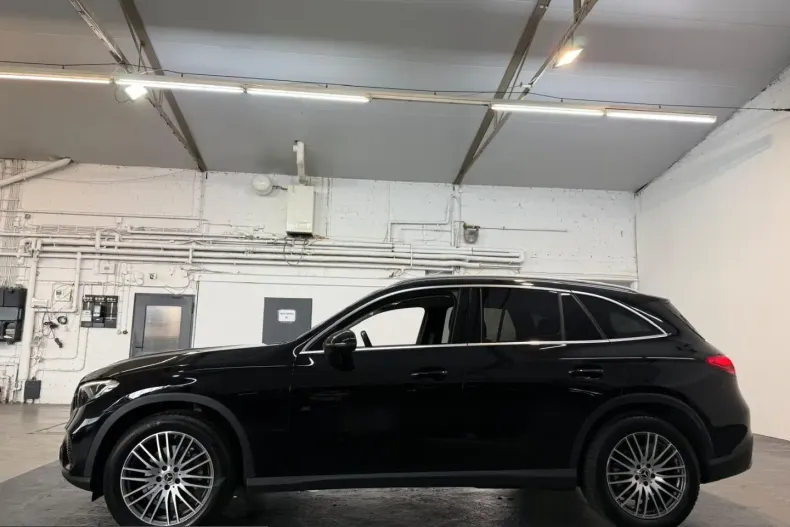 Mercedes-Benz GLC 200 (Clasa GLC) din 2023 cu 29.752 km - oferta MER228223 - foto 9
