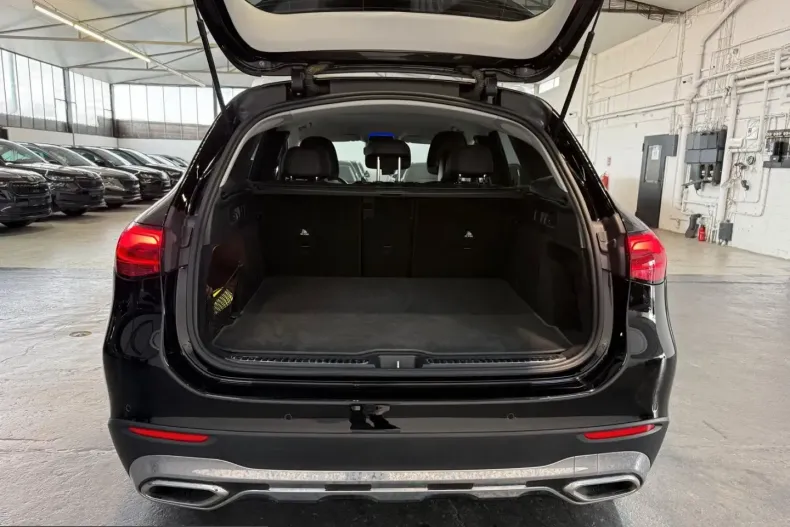 Mercedes-Benz GLC 200 (Clasa GLC) din 2023 cu 29.752 km - oferta MER228223 - foto 13