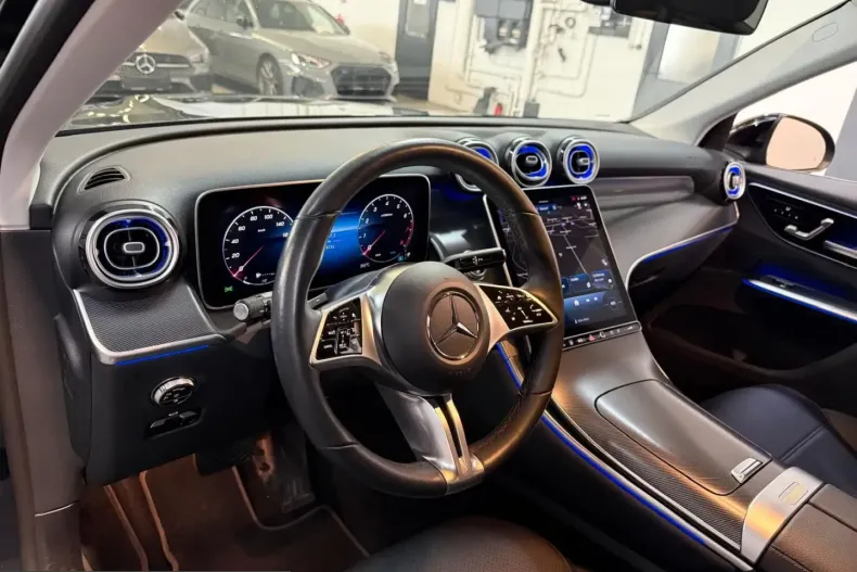 Mercedes-Benz GLC 200 (Clasa GLC) din 2023 cu 29.752 km - oferta MER228223 - foto 28