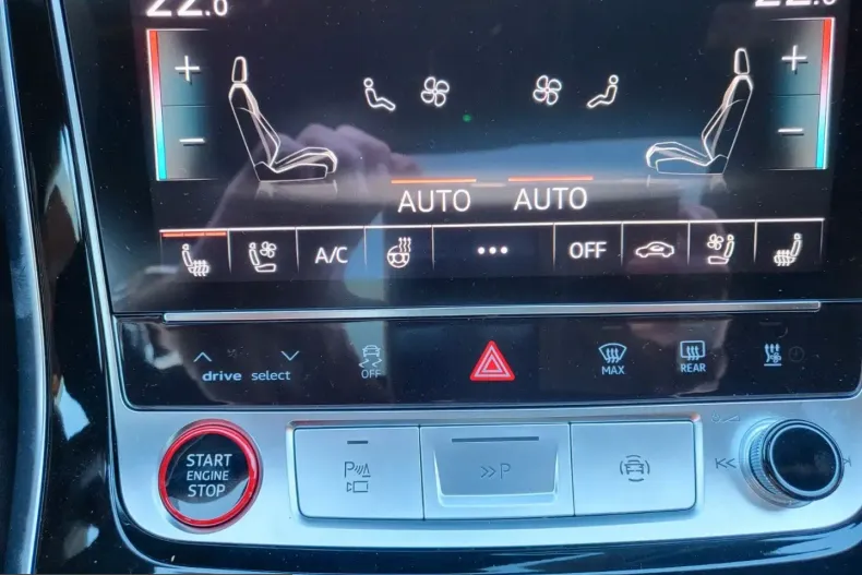 Audi RSQ8 din 2024 cu 8.500 km - oferta AUD228226 - foto 12