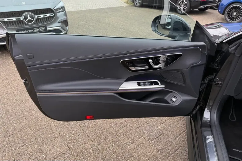 Mercedes-Benz CLE 200 (Clasa CLE) din 2024 cu 8.677 km - oferta MER228228 - foto 13