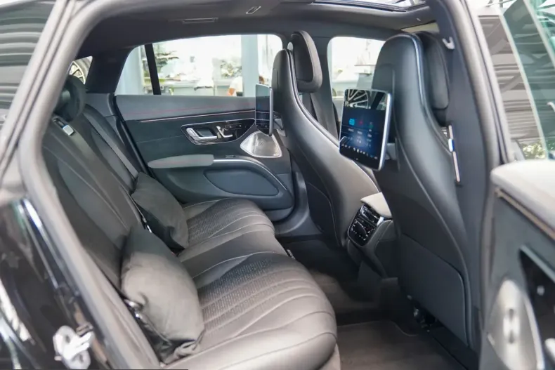 Mercedes-Benz EQS (Clasa S) din 2024 cu 9.762 km - oferta MER228231 - foto 14
