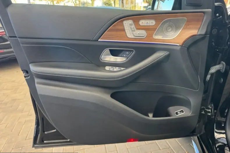Mercedes-Benz GLS 63 (Clasa GLS) din 2023 cu 49.995 km - oferta MER228233 - foto 7