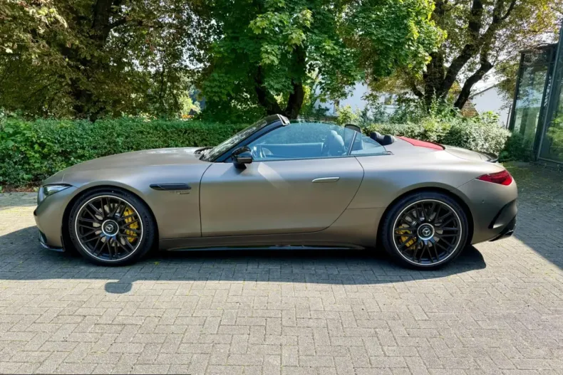 Mercedes-Benz SL 63 AMG (Clasa SL) din 2023 cu 7.800 km - oferta MER228235 - foto 2