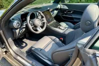 Mercedes-Benz SL 63 AMG (Clasa SL) din 2023 cu 7.800 km - oferta MER228235 - foto 10