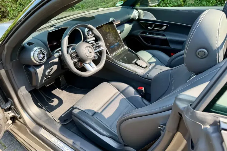 Mercedes-Benz SL 63 AMG (Clasa SL) din 2023 cu 7.800 km - oferta MER228235 - foto 10