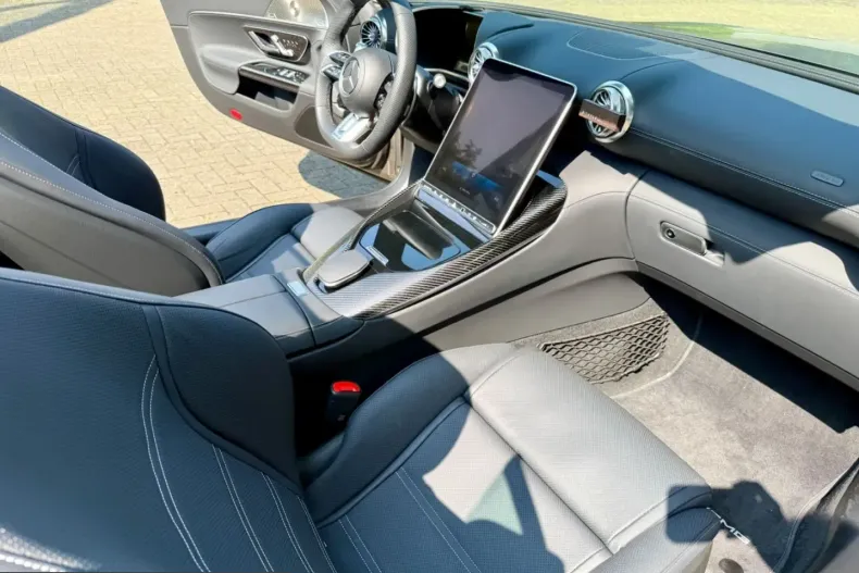 Mercedes-Benz SL 63 AMG (Clasa SL) din 2023 cu 7.800 km - oferta MER228235 - foto 11