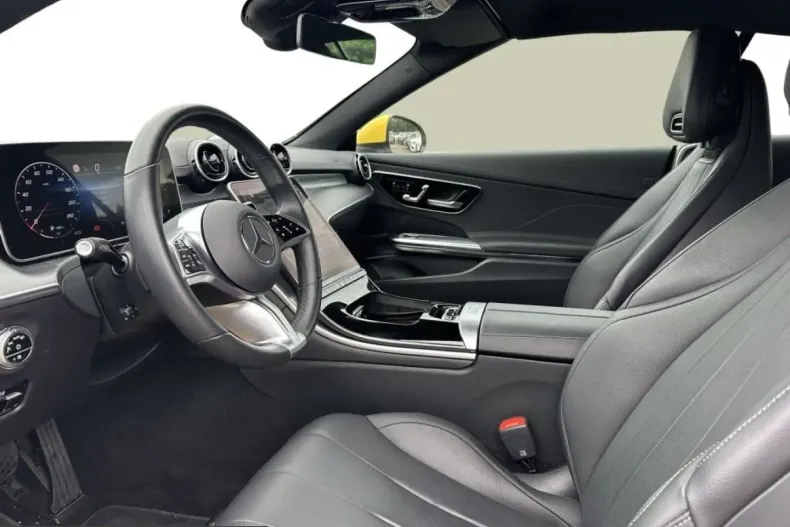 Mercedes-Benz CLE 180 (Clasa CLE) din 2024 cu 24.478 km - oferta MER228260 - foto 12