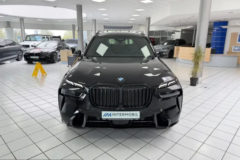 BMW X7 (Seria X) din 2025 cu 27.237 km - oferta BMW228282 - foto 1