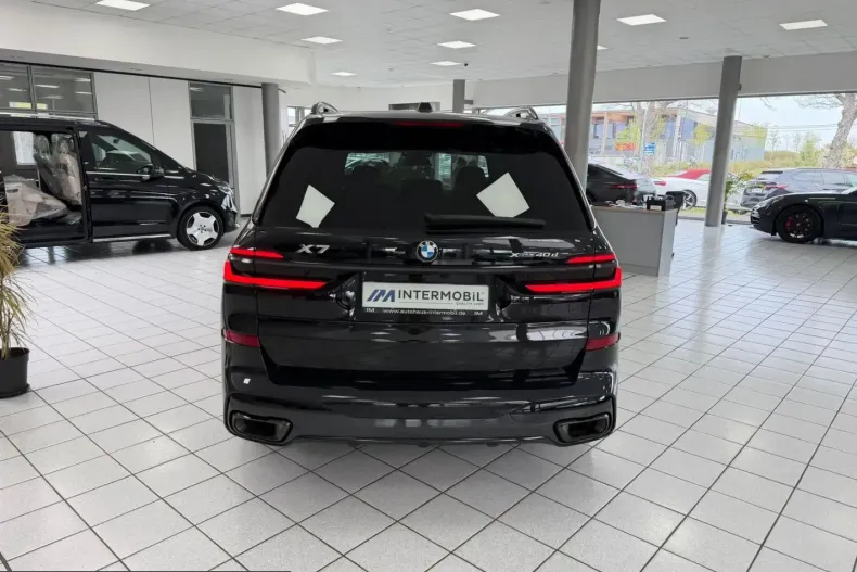 BMW X7 (Seria X) din 2025 cu 27.237 km - oferta BMW228282 - foto 4