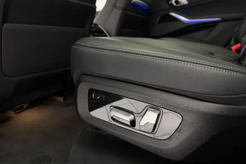 BMW X7 (Seria X) din 2025 cu 27.237 km - oferta BMW228282 - foto 23