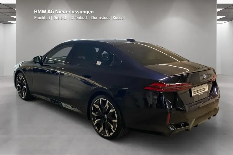 BMW 550 (Seria 5) din 2025 cu 10.780 km - oferta BMW228289 - foto 5