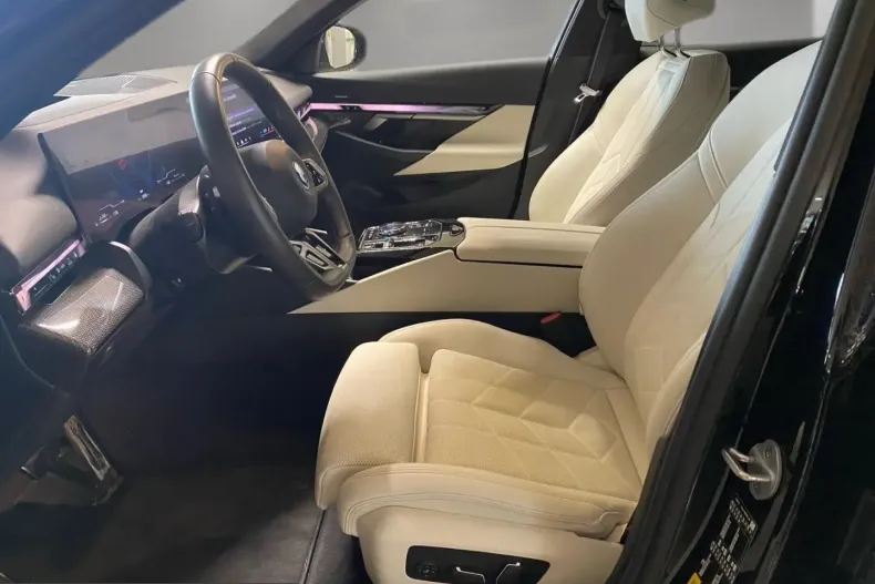 BMW 550 (Seria 5) din 2025 cu 10.780 km - oferta BMW228289 - foto 9