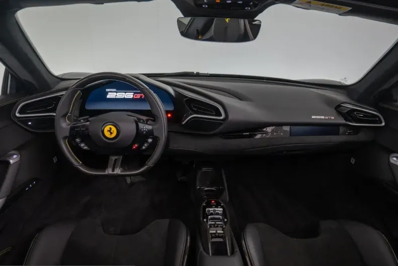 Ferrari 296 GTS din 2024 cu 7.200 km - oferta FER228290 - foto 7