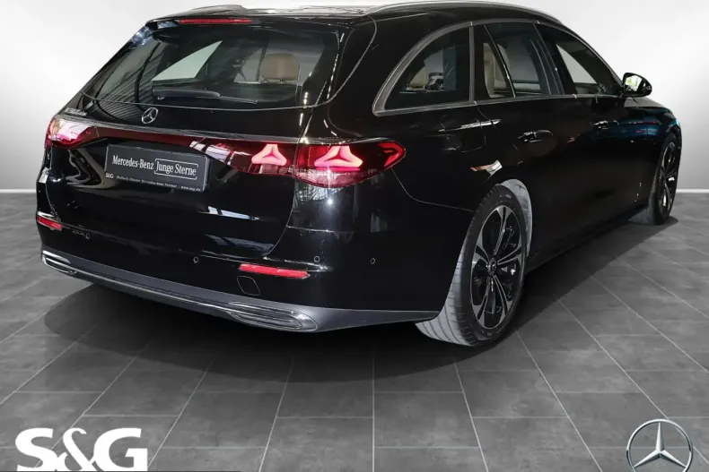 Mercedes-Benz E 300 (Clasa E) din 2025 cu 12.170 km - oferta MER228298 - foto 4