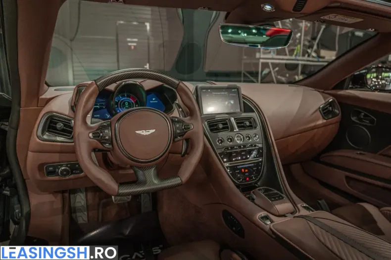 Aston Martin DBS din 2023 cu 2.970 km - oferta AST228309 - foto 16