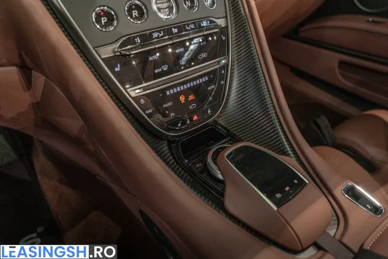Aston Martin DBS din 2023 cu 2.970 km - oferta AST228309 - foto 30