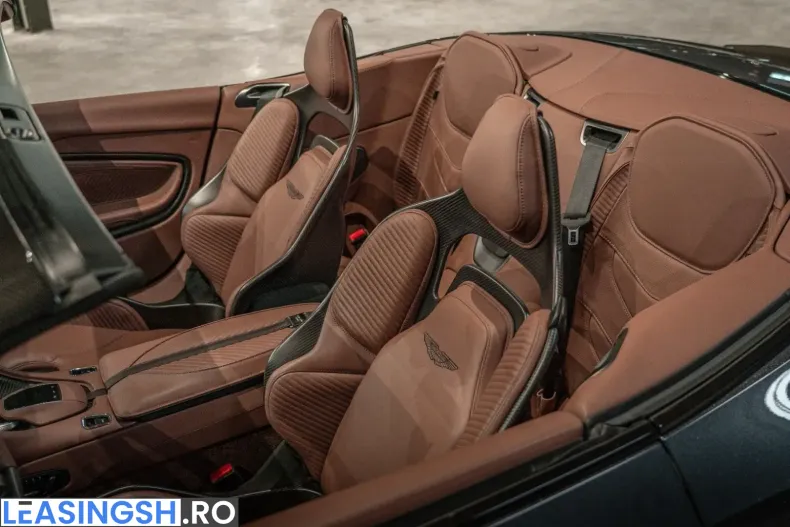 Aston Martin DBS din 2023 cu 2.970 km - oferta AST228309 - foto 37