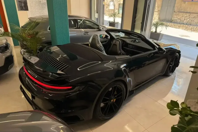 Porsche 911 din 2023 cu 3.500 km - oferta POR228325 - foto 4
