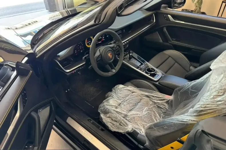 Porsche 911 din 2023 cu 3.500 km - oferta POR228325 - foto 10
