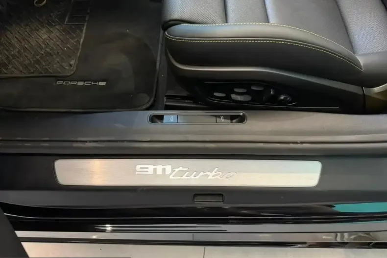 Porsche 911 din 2023 cu 3.500 km - oferta POR228325 - foto 14