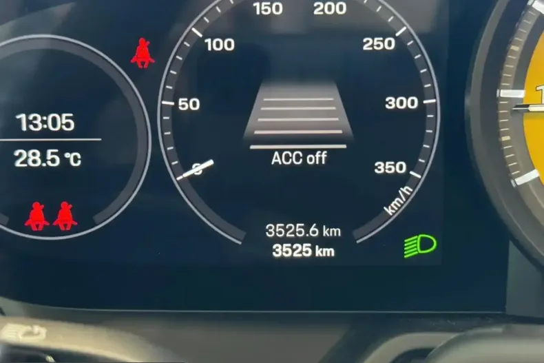 Porsche 911 din 2023 cu 3.500 km - oferta POR228325 - foto 15