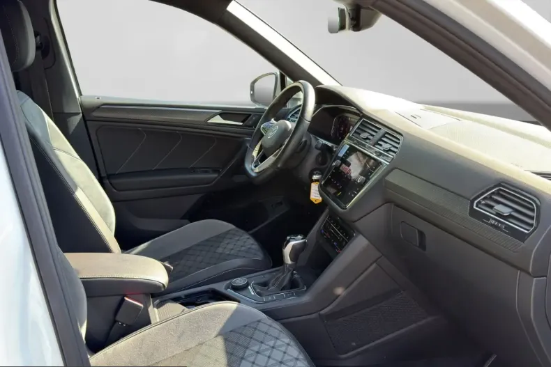 Volkswagen Tiguan Allspace din 2023 cu 72.766 km - oferta VOL228327 - foto 5