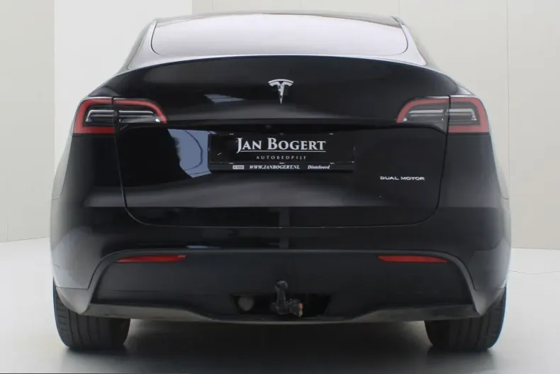 Tesla Model Y din 2023 cu 63.818 km - oferta TES228329 - foto 7