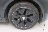 Tesla Model Y din 2023 cu 63.818 km - oferta TES228329 - foto 10