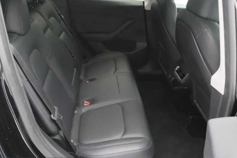 Tesla Model Y din 2023 cu 63.818 km - oferta TES228329 - foto 15