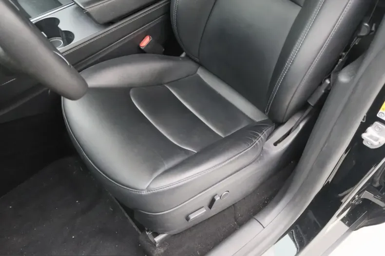 Tesla Model Y din 2023 cu 63.818 km - oferta TES228329 - foto 18