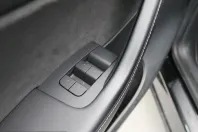 Tesla Model Y din 2023 cu 63.818 km - oferta TES228329 - foto 19