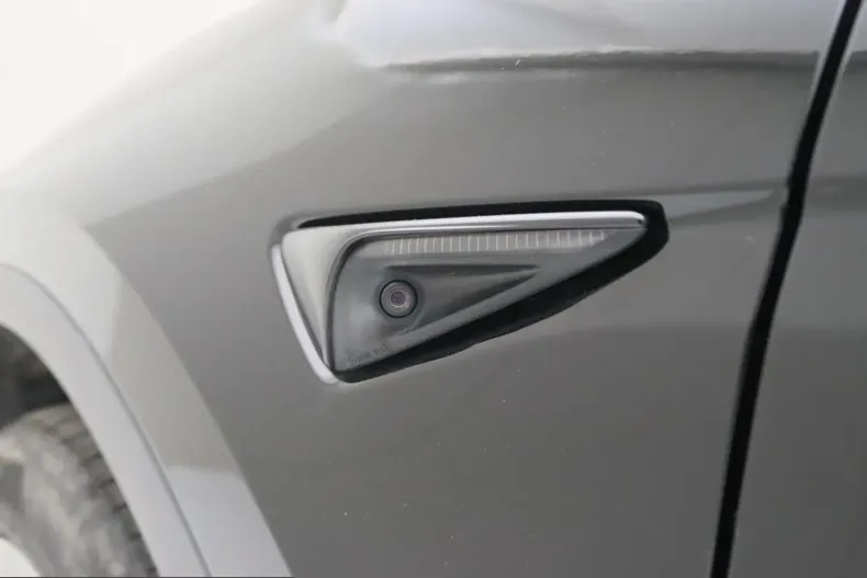 Tesla Model Y din 2023 cu 63.818 km - oferta TES228329 - foto 33