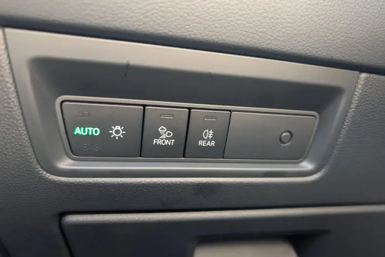 Volkswagen Touareg din 2024 cu 61.950 km - oferta VOL228330 - foto 9