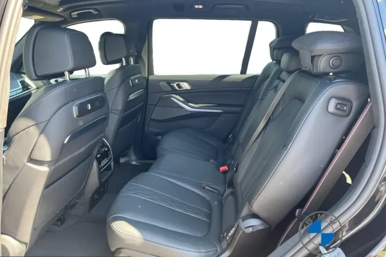 BMW X7 (Seria X) din 2025 cu 26.085 km - oferta BMW228331 - foto 13