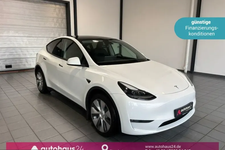 Tesla Model Y din 2023 cu 48.869 km - oferta TES228333 - foto 1
