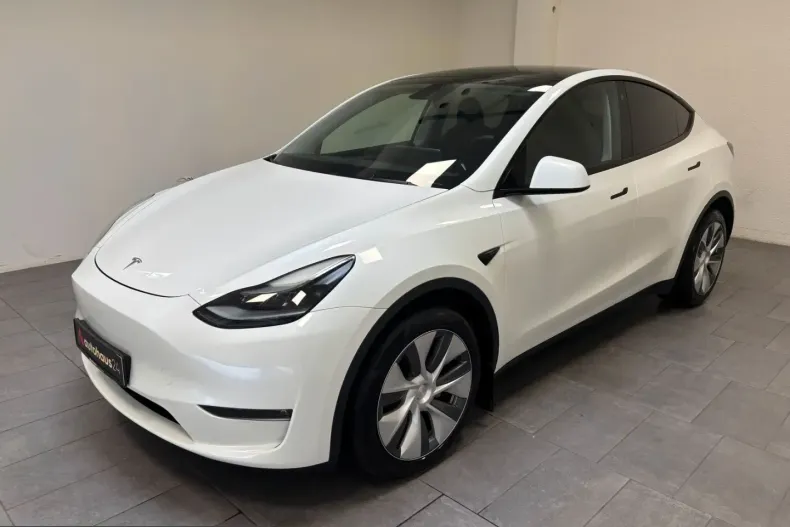 Tesla Model Y din 2023 cu 58.900 km - oferta TES228335 - foto 3
