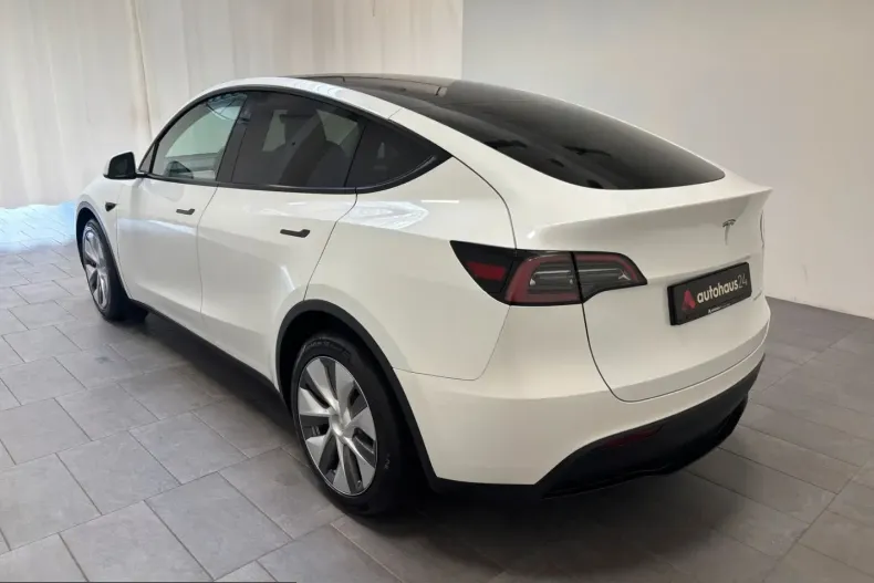 Tesla Model Y din 2023 cu 58.900 km - oferta TES228335 - foto 4