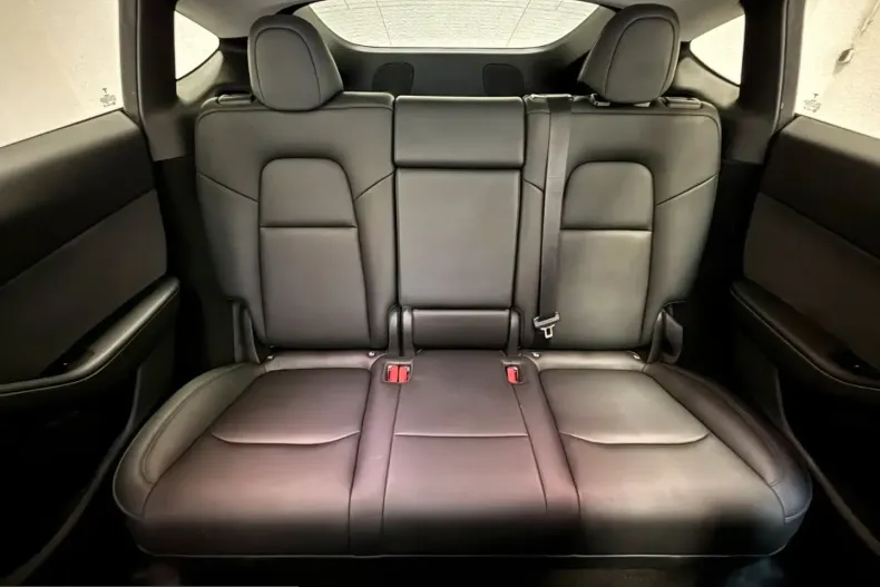 Tesla Model Y din 2023 cu 58.900 km - oferta TES228335 - foto 18