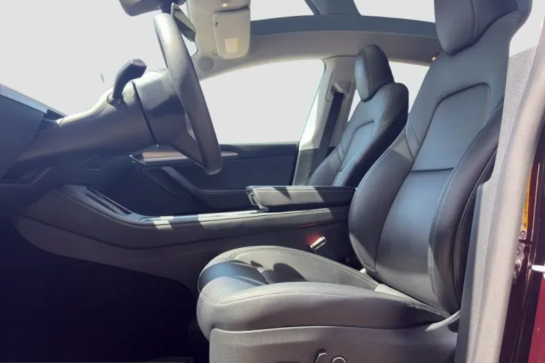 Tesla Model Y din 2023 cu 51.500 km - oferta TES228338 - foto 9