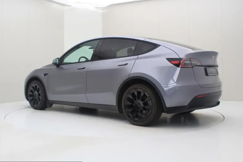 Tesla Model Y din 2023 cu 60.625 km - oferta TES228339 - foto 3