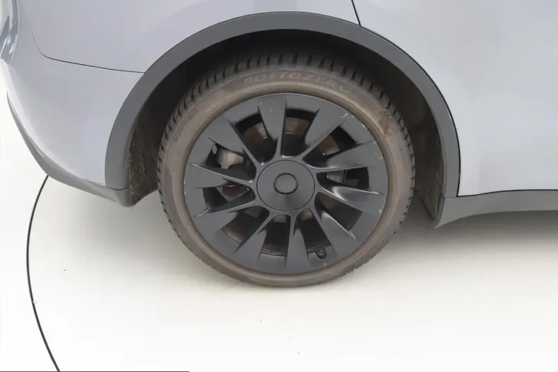 Tesla Model Y din 2023 cu 60.625 km - oferta TES228339 - foto 9