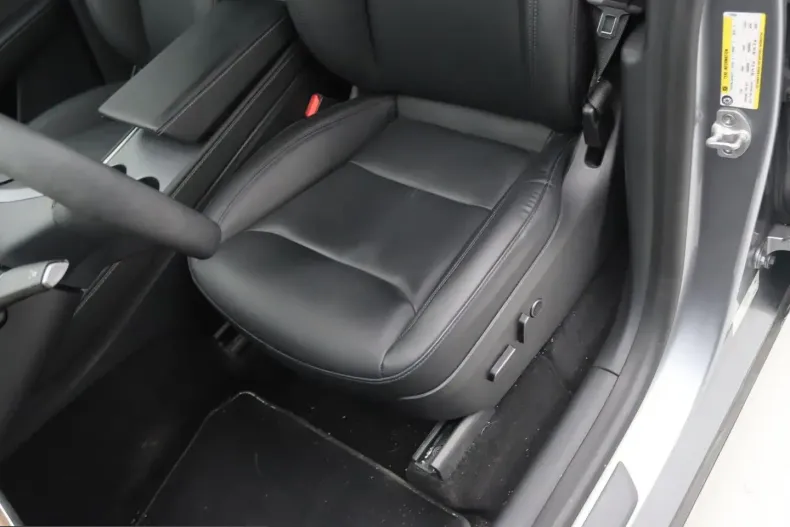 Tesla Model Y din 2023 cu 60.625 km - oferta TES228339 - foto 17