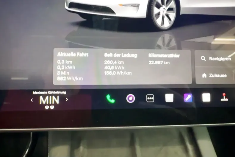 Tesla Model Y din 2023 cu 22.986 km - oferta TES228340 - foto 7
