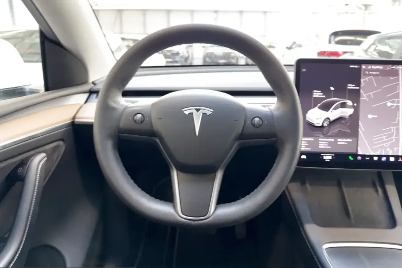 Tesla Model Y din 2023 cu 22.986 km - oferta TES228340 - foto 10